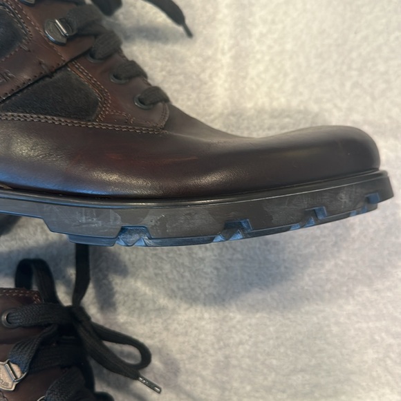 - Moncler brown boots. Size 43 - Picture 8 of 11